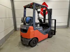 Зображення для оголошення TOYOTA 32-8FG18 (Автонавантажувач, навантажувач, кара, погружчик)