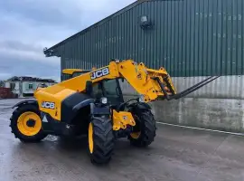 Зображення для оголошення Телескопічний погрузчик JCB 527.58