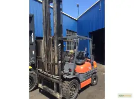 Зображення для оголошення Погрузчик вилочный Toyota 6FG30, газ, 3000 кг грузоподъемность, 7000 мм высота подъема