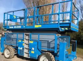 Зображення для оголошення Ножничный подъемник GENIE GS5390RT, как Haulotte H18, 18 метров рабочая высота, 2014 года
