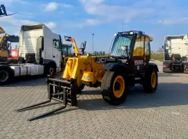 Зображення для оголошення JCB 560-80 - 2016 рік