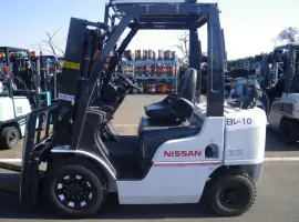 Зображення для оголошення Вилочный погрузчик NISSAN PD01A25PQ,  2.5 тонны,  2011г.в. Газ. Вагонный вариант,  сайт-шифт
