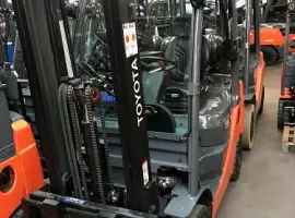 Зображення для оголошення Вилочный погрузчик Toyota 02-8FGF 15