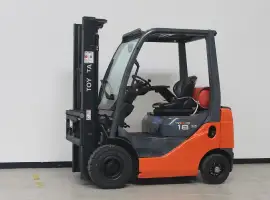 Зображення для оголошення Вилочный погрузчик Toyota 02-8FGF18