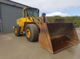 Зображення для оголошення Фронтальный погрузчик Volvo L 180 E