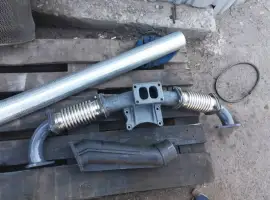 Зображення для оголошення Патрубок-кронштейн в сборе Т-150, ХТЗ, ЯМЗ (236Н-1008480)