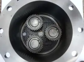 Зображення для оголошення Deutz 0.900.1209.7 опора сателитов
