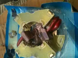 Зображення для оголошення Щеткодержатель редукторного стартера МТЗ, ЮМЗ