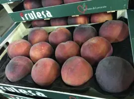 Зображення для оголошення Продаем персики