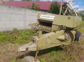 Продам прес-підбирач тюкпрес Fortschritt K-454 стан нового