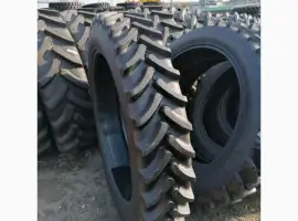 Зображення для оголошення Бу шина 300/90R52 (12.4-52) Kleber