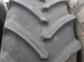 Зображення для оголошення Бу шина 710/70R42 (28R42) BKT на Джон Дир