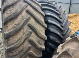 Зображення для оголошення Бу шины 800/65r32 Alliance и BKT