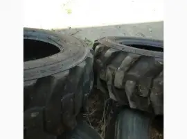 Зображення для оголошення Б/у шина на bobcat 10-16.5 (10x16.5) galaxy