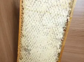 Зображення для оголошення Медові соти в рамках