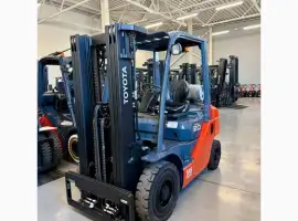 Зображення для оголошення Вилковий навантажувач 2т. Toyota 06-8FGF20 4300 мм 2068 мг