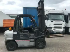 Зображення для оголошення Вилочный погрузчик Nissan FGD 02 A 30Q