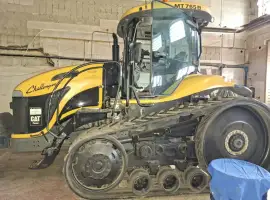Зображення для оголошення Трактор гусеничний Challenger MT765B