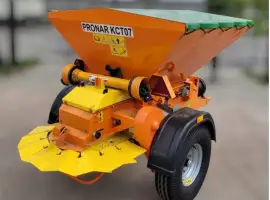 Розкидач піску Pronar KCT07