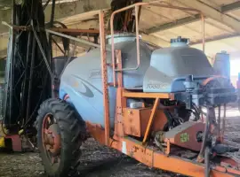 Причіпний обприскувач Jacto Advance Vortex 3000