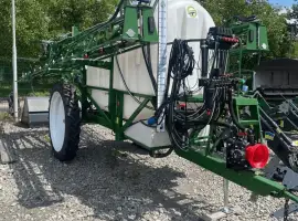 Причіпний обприскувач Spray Expert 3000