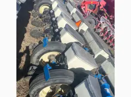 Продам Сівалку Kinze 3000 8 рядкова механічна