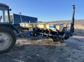 Сівалка просапна Kinze 3000 Precision Planting