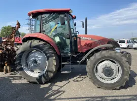 Трактор Case IH  110 JX