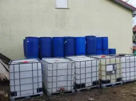 Єврокуби на тонну і бочки на 200 л