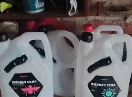 Продам пластикові кеги та каністри