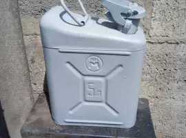 Продам каністру для топлива