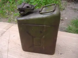 Канистра 5 литров (СССР) 5л под бензин/солярку !