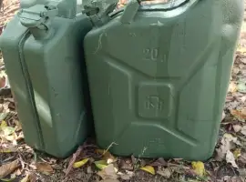 Каністра металева
