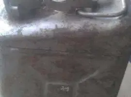 Канистра 5л железная.