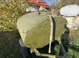Причіпна бочка для рідини на 2 куба