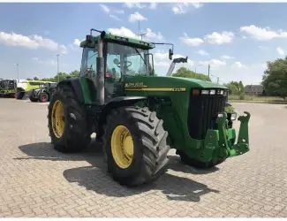 Трактор John Deere 8310