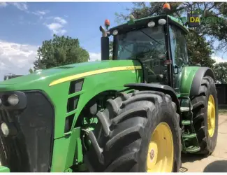 Трактор john deere 8230