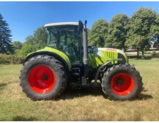 Трактор Claas Arion 640