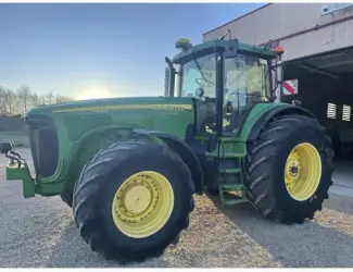 Зображення для оголошення Трактор John Deere 8220 (2005)