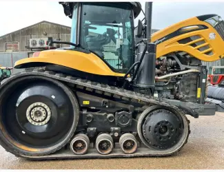 Зображення для оголошення Трактор гусеничний Challenger MT 755E (2015)