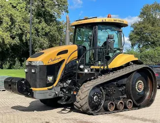 Зображення для оголошення Трактор гусеничний Challenger MT 765B