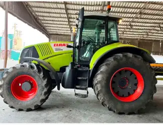 Трактор колісний Claas Axion 850