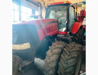 Трактор колісний Case IH Magnum 335
