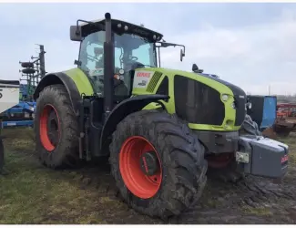Трактор Claas Axion 930