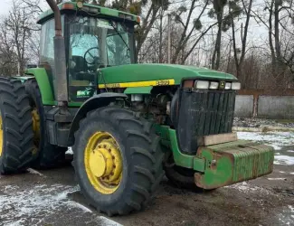Трактор John Deere 8400