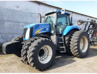 Зображення для оголошення Трактор New Holland T8040