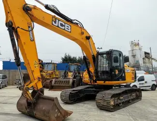 Строительная техника б/у. Гусеничный экскаватор JCB JS220 LC