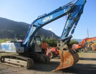Гусеничный экскаватор New Holland E265