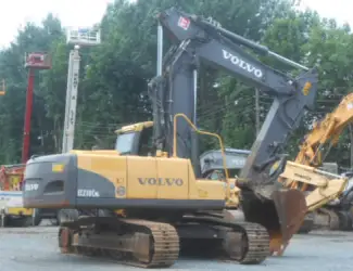 Гусеничный экскаватор Volvo EC 210 CNL