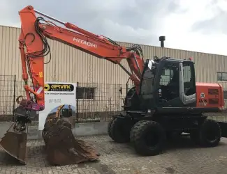 Колесный экскаватор Hitachi ZX 140 W-3